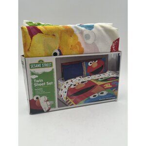 Sesame Street Twin Sheet Set With Elmo & Friends Design